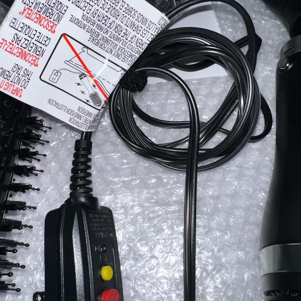 CHI Volumizer 4-in-1 Blowout Brush - Picture 8 of 16
